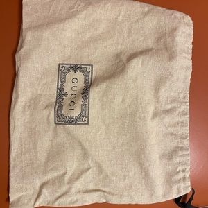 Gucci dust bag